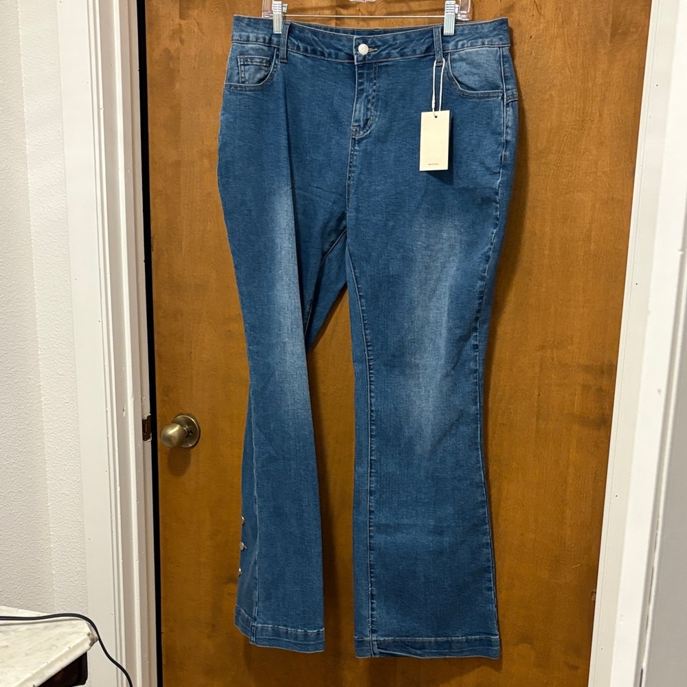 579. Flamingals Women’s Classic Blue Bootcut Jeans